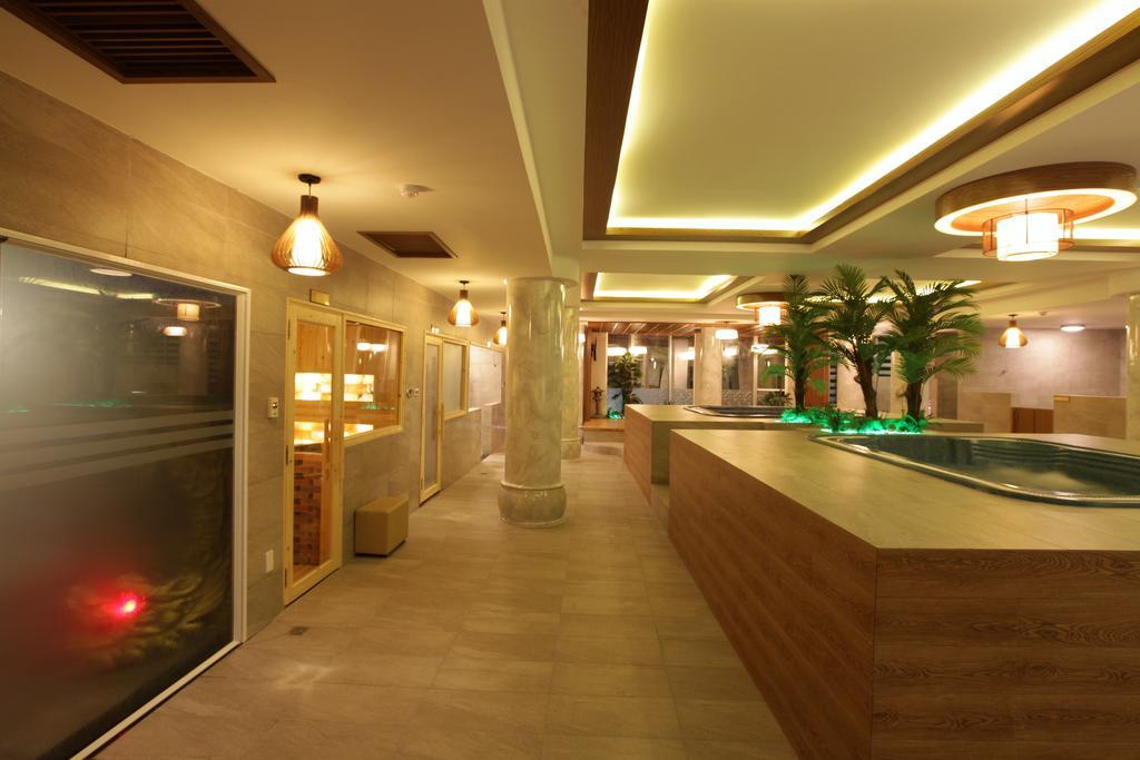 明潭Spa3/2酒店 胡志明市 外观 照片